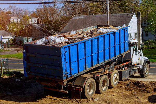 Junk Pickup Service in Lehigh Acres
