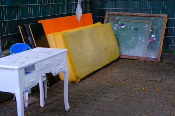 Old Furniture Disposal in Lehigh Acres